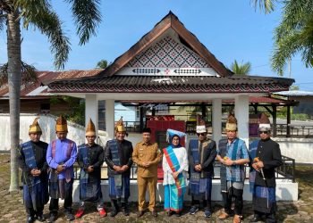 Jelang HUT Kota Pematangsiantar ke – 151, Plt. Walikota Pematangsiantar dr. Hj. Susanti Dewayani. Sp. A Ziarah ke Makam Raja Sang Naualuh di Bengkalis