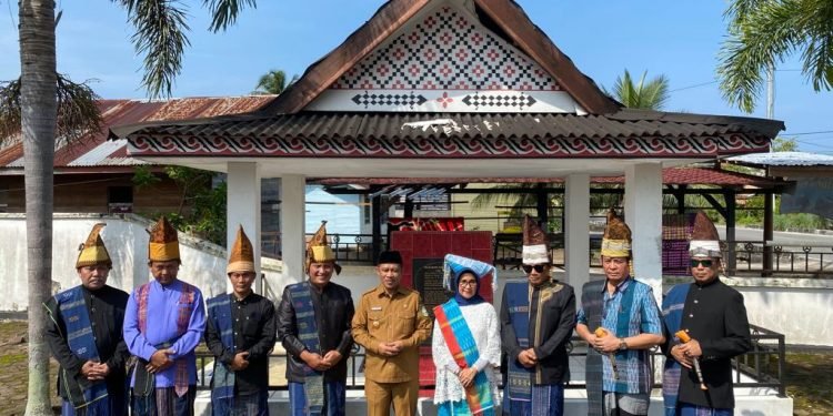 Jelang HUT Kota Pematangsiantar ke – 151, Plt. Walikota Pematangsiantar dr. Hj. Susanti Dewayani. Sp. A Ziarah ke Makam Raja Sang Naualuh di Bengkalis