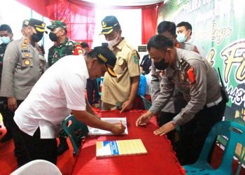 Tandatangani Serah Terima Pengelolahan Pantai Bebas, Bupati Simalungun: “Ini sangat baik untuk kita semua”