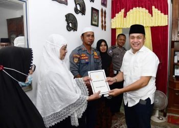 Sampaikan Duka Cita, Zahir Kunjungi Keluarga Jamaah Haji Kabupaten Batu Bara