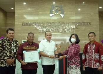Pemkab Batu Bara Terima Penghargaan Kabupaten Layak Anak Award Tahun 2022