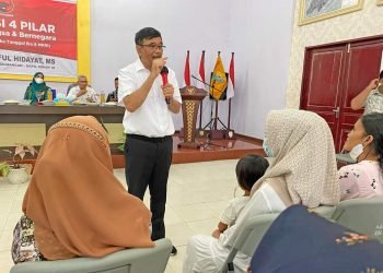 Anggota DPR RI Fraksi PDI Perjuangan Bagikan Makanan Tambahan Ibu Hamil di Batu Bara