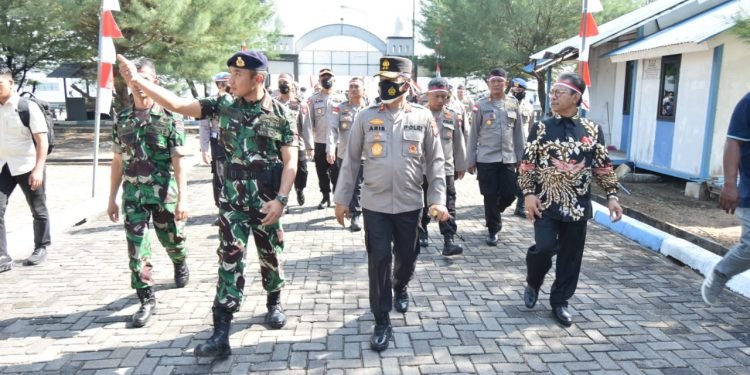 Polda Kepri Laksanakan Bhakti Sosial di Enam Pulau Terluar Provunsi Kepri