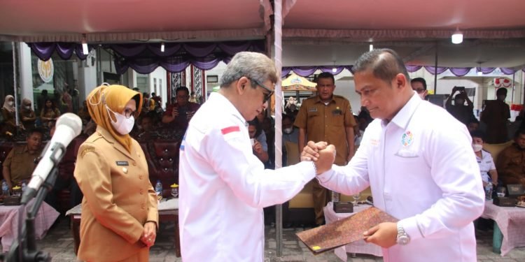 Ketua Dekranasda Kota Pematang Siantar Kukuhkan Pengurus UMKM Kota Pematang Siantar