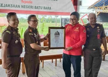BPI KPNPA RI Beri Penghargaan BPI Award Kejari Batu Bara