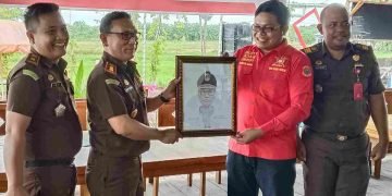 BPI KPNPA RI Beri Penghargaan BPI Award Kejari Batu Bara