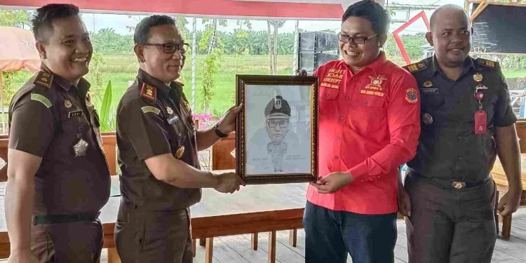 BPI KPNPA RI Beri Penghargaan BPI Award Kejari Batu Bara
