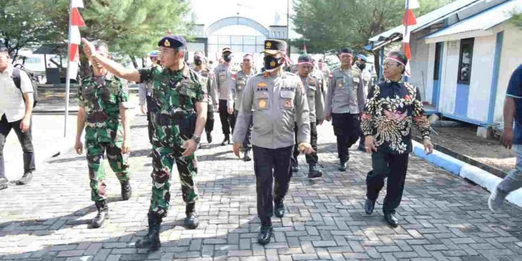 Polda Kepri Gelar Bhakti Sosial di 6 Pulau Terluar Provinsi Kepri, Peringati HUT RI Ke-77 Tahun 2022