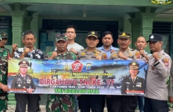 Dalam Rangka HUT TNI Ke 77, Polsek Labuhan Ruku Sambangi Koramil 04
