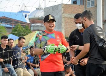 Zahir : Mana Jagoan Sepak bola ? “Saya Tantang”