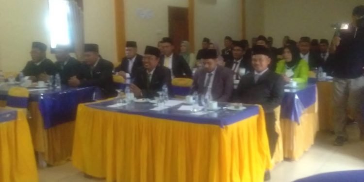 Bawaslu Batu Bara Lantik Panwas Kecamatan Sebanyak 36 Orang