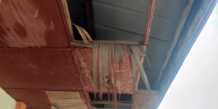 Gedung Sekolah Dasar Negeri 05 Dibiarkan “Kupak – Kapik”