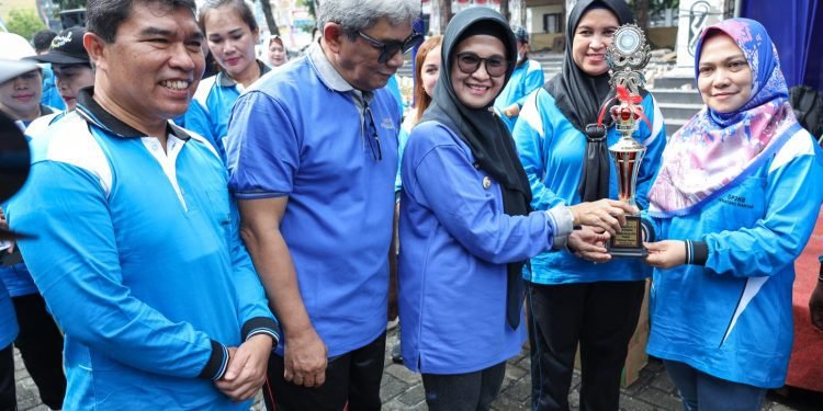 Hadiri Peringatan Harganas, dr Susanti Ajak Keluarga Bantu Percepatan Penurunan Stunting