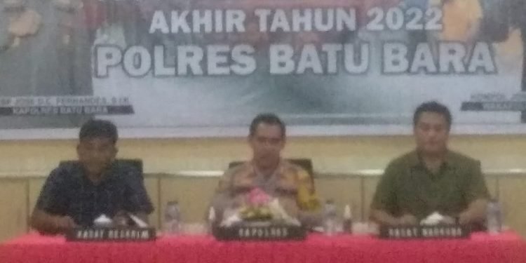 Kapolres Batu Bara Pimpin Konferensi Pers Akhir Tahun 2022