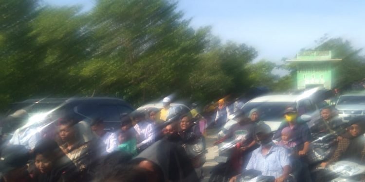 Wisatawan Lokal Padati Tempat Witasata Pantai Bunga, Pengelola Butuh Perhatian Pemkab Batu Bara