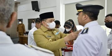 Bupati Batu Bara Ir. Zahir Lantik Pejabat Esolon III