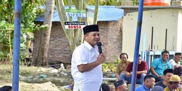 Bupati Batu Bara Ir. Zahir Motivasi Petani Cabai