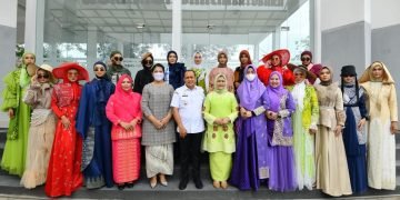 Zahir Resmikan Gedung Dekranasda Batu Bara