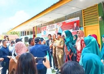 Zahir Launching PIN Pollio Usia 0 – 59 Bulan