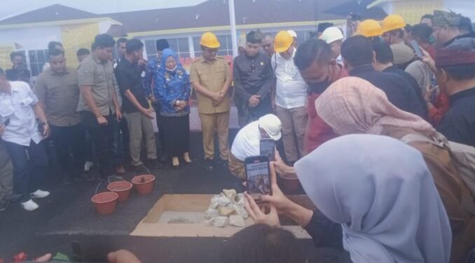 Bupati Batu Bara Dampingi Gubernur Sumut Edy Rahmayadi Peletakan Batu Pertama Pembangunan Perkantoran Pemkab Batu Bara