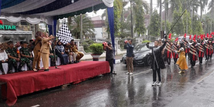 dr Susanti Lepas Peserta Pawai Taaruf MTQ Tingkat Kota Pematang Siantar