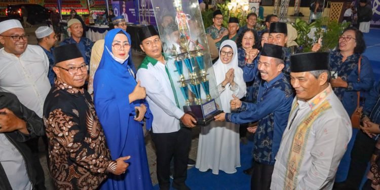 dr Susanti Tutup MTQN Tingkat Kota Pematang Siantar, Siantar Timur Juara Umum