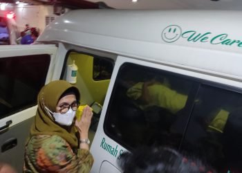 Setiba dari Medan Walikota Pematang Siantar Langsung Jenguk Korban Kebakaran di RS