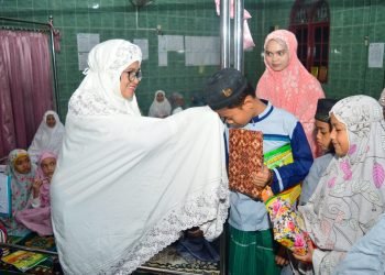 Saat Safari Ramadhan, dr Susanti Sampaikan Stok Sembako Aman