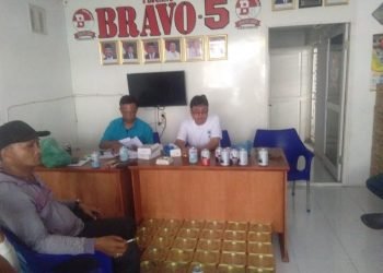 Ketua Pejuang Bravo 5 Batu Bara Berikan Paket Lebaran kepada Anggota