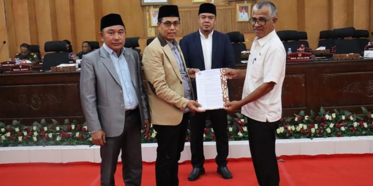 Rapat Paripurna Pansus LKPJ Anggaran 2022, BUMD dan PDAM Belum Maksimal