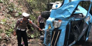 BusMasuk Jurang Di Samosir 17 siswa SD Jadi Korban