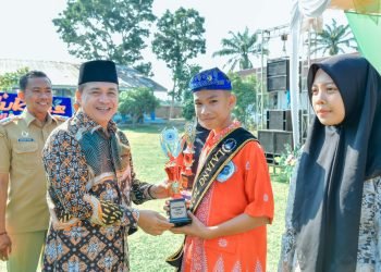 Berikan Selamat Pelepasan Pelajar SMP, Zahir Harapkan Generasi Berkarakter