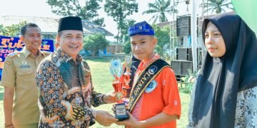 Berikan Selamat Pelepasan Pelajar SMP, Zahir Harapkan Generasi Berkarakter