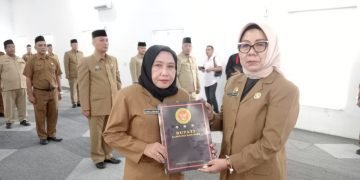 Bupati Batubara Lantik Pejabat Eselon III, IV, serta Angkat Plt. Kadis PUTR