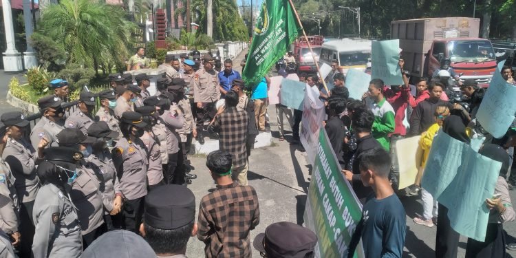 Walikota Pematang Siantar Diminta Copot Syaiful Amin Lubis Sebagai Dewas Perumda Tirtauli
