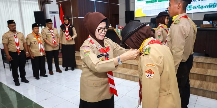 dr Susanti Apresiasi Musppanitera Kwarcab Pramuka Pematang Siantar Bertema “Sapangambei Manoktok Hitei”