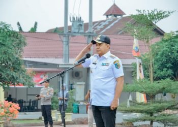 Wujudkan Pemilu Serentak  Kondusif & Aman 2024, Bupati Zahir Pimpin Apel Satkamling