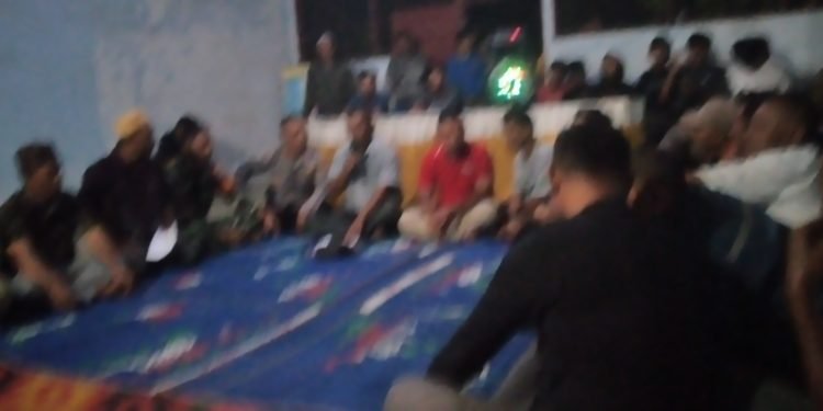 Diduga Melakukan Mesum, Ratusan Warga Nagori Baja Dolok Rame – rame Minta Pangulunya Mundur dan Diadukan Ke APH