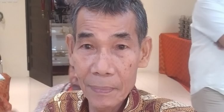 Aktif Sebagai Wartawan, Togar Sinaga Buka Usaha Pangkas