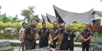Kajati Sumut Apresiasi Desa Adat Batak Huta Siallagan dan Program Jaga Desa