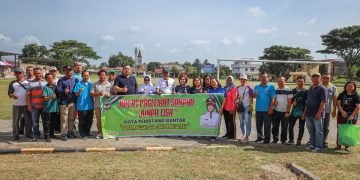 dr. Susanti Tinjau Kegiatan Jumat Bersih dan Pelayanan KTP Digital