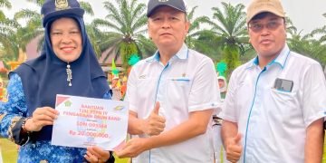 Peringati Hari Kemerdekaan RI Ke – 78, PTPN IV Unit Kebun Marjandi Salurkan Bantuan Drumb Band