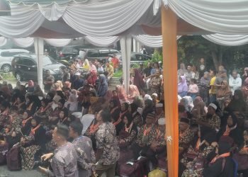 PT. Amirah Indonesia Tour Berangkatkan 92 Orang Jamaah Umroh