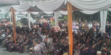 PT. Amirah Indonesia Tour Berangkatkan 92 Orang Jamaah Umroh