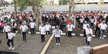 dr. Susanti Dewayani SpA Hadiri Senam Pagi Bersama di Halaman Kantor Perwakilan Bank Indonesia (KPw BI) Pematang Siantar