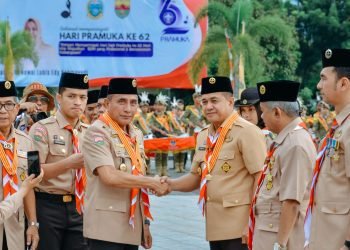 Tokoh Peduli Pramuka, Bupati Zahir Dianugerahi Lencana Melati