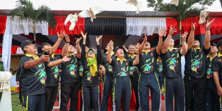Wali Kota Pematang Siantar dr Susanti Dewayani SpA Hadiri acara pembukaan Turnamen Bola Voli Marcopolo Cup Piala Dansat Brimob Polda Sumut