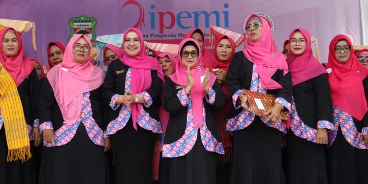 Ketua Pengurus Wilayah Ikatan Pengusaha Muslimah Indonesia ( PW IPEMI) Sumut Siap Mendukung dr Susanti Walikota Pematang Siantar dua Periode