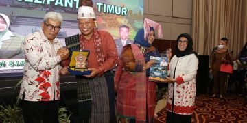 Wali Kota dr Susanti dan Ketua Dekranasda H Kusma Erizal Ginting, SH Hadiri Lepas Sambut Danrem 022/ Pantai Timur