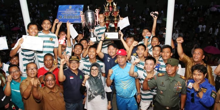 Dihadiri Ratusan Pelajar, Wali Kota dr Susanti Dewayani Sp.A Canangkan Program Sekolah Siaga Kependudukan (SSK)